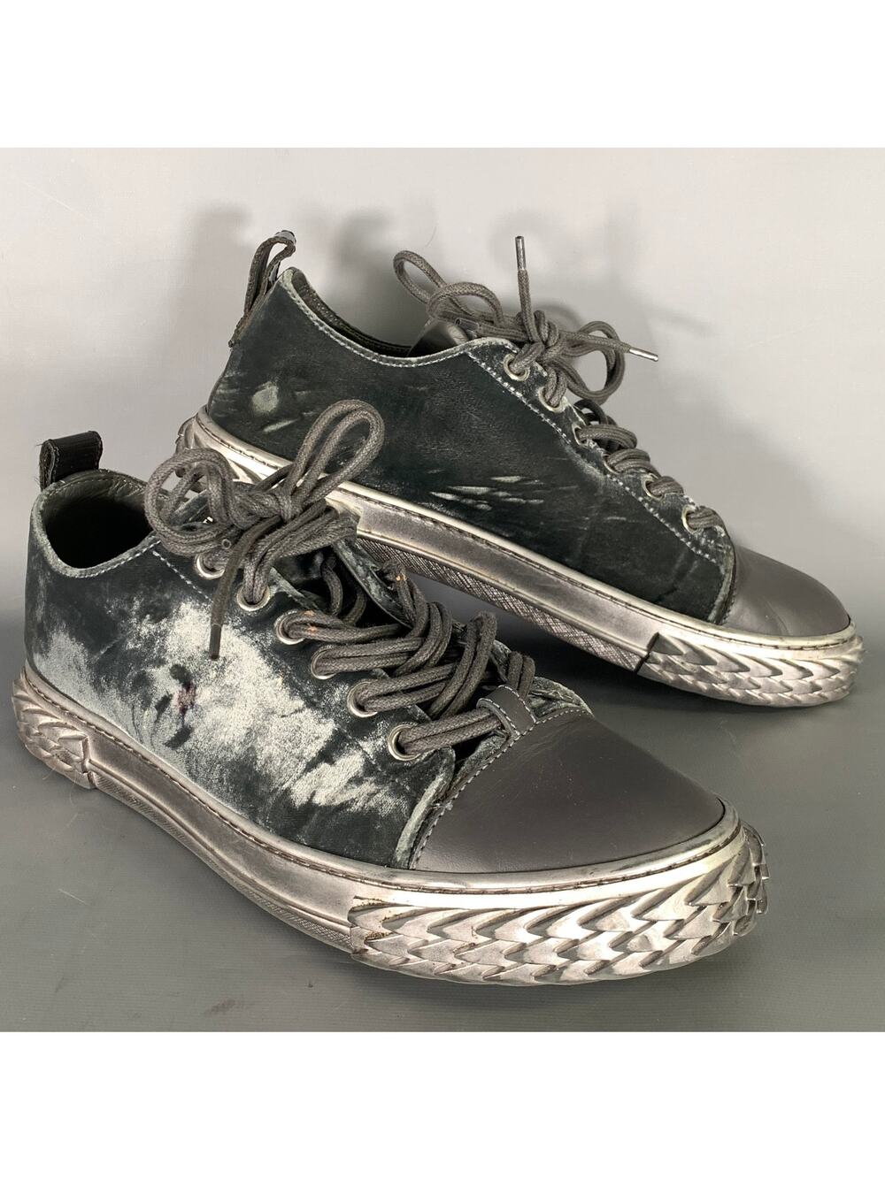 GIUSEPPE ZANOTTI Size 11 Charcoal Silver Velvet Low Top Sneakers